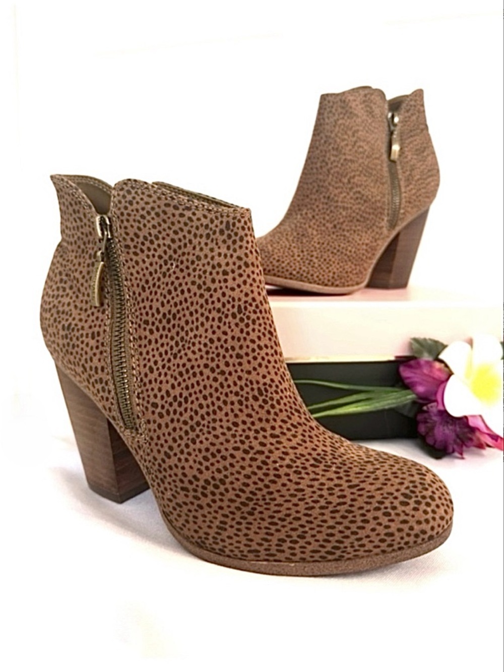 MICHAEL SHANNON ~ Brown Spotted Faux Suede Ankle Boots w/Woodgrain Heel